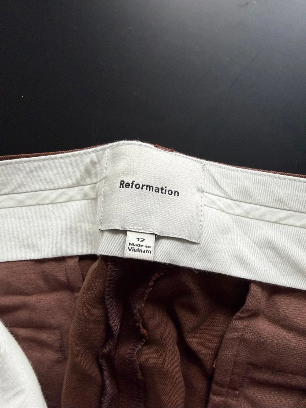Reformation Gisele Low Rise Pants in Cafe 12 - Picture 5 of 6